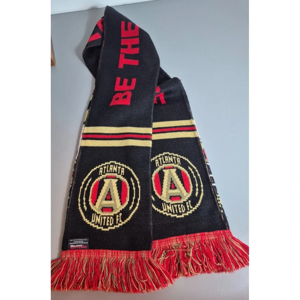 Atlanta United Soccer Delta 17 Knit Scarf 64